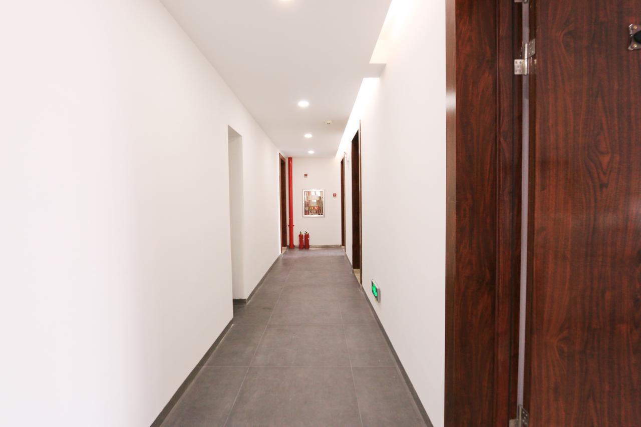 Eastland Hotel & Apartment Phnom Penh Extérieur photo