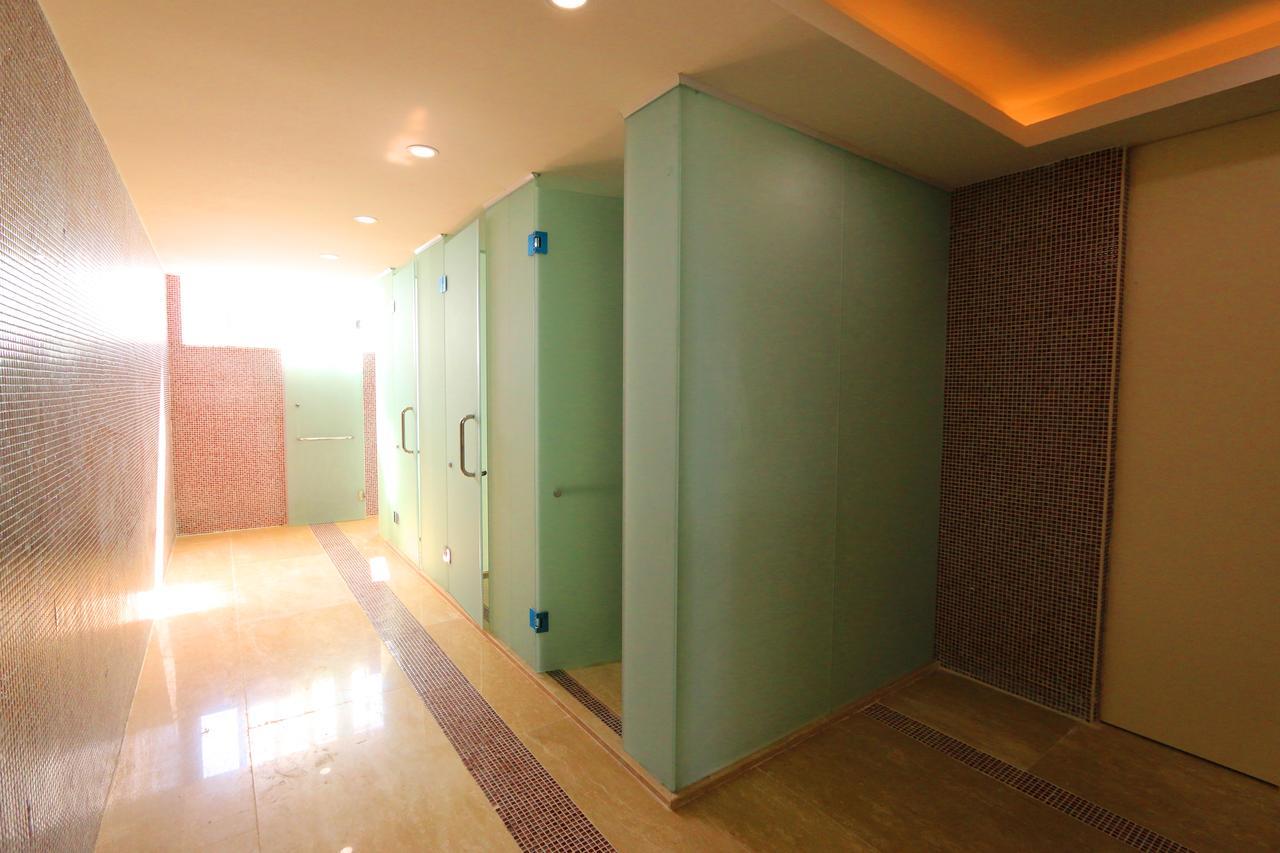 Eastland Hotel & Apartment Phnom Penh Extérieur photo