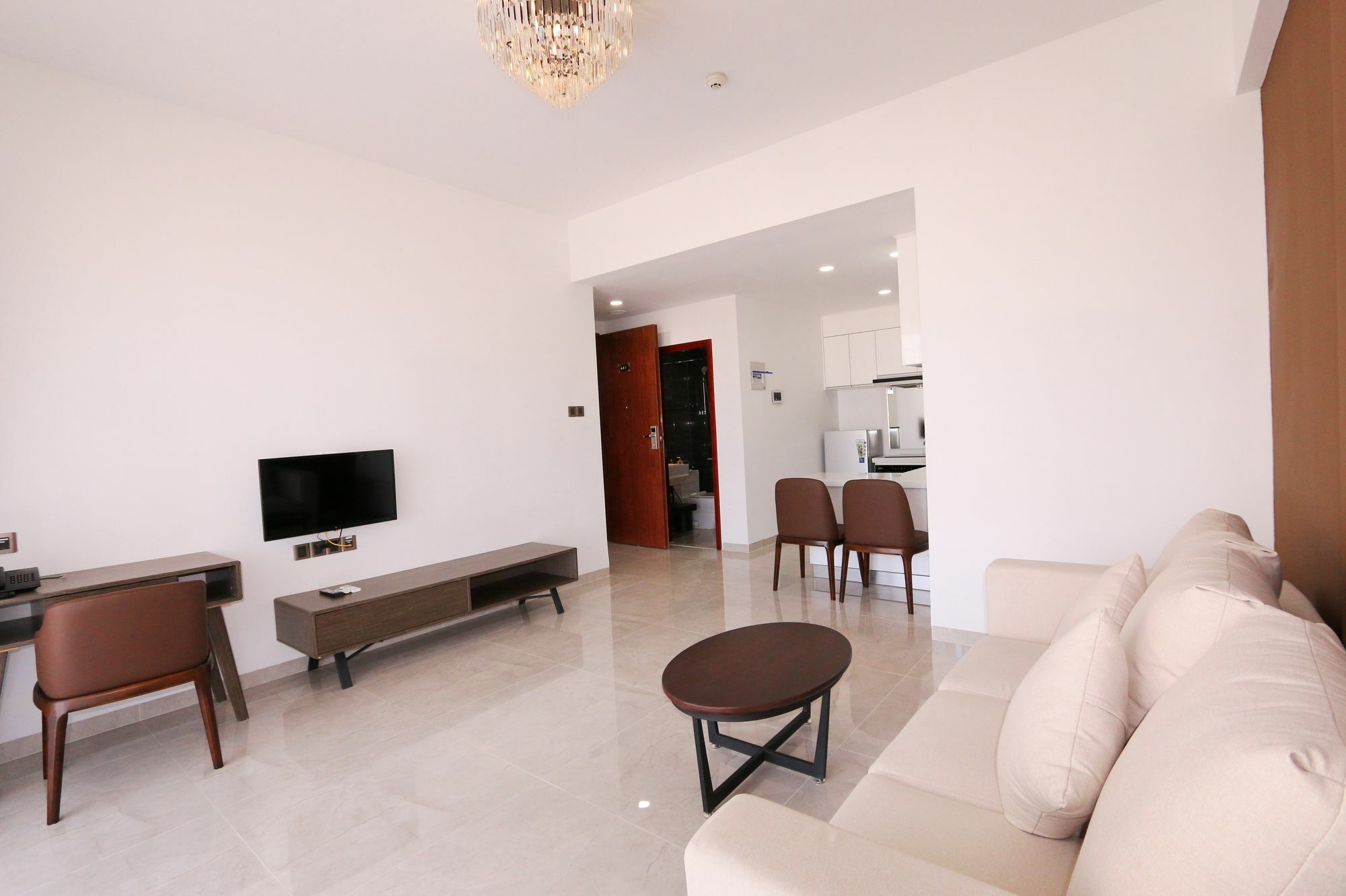 Eastland Hotel & Apartment Phnom Penh Extérieur photo
