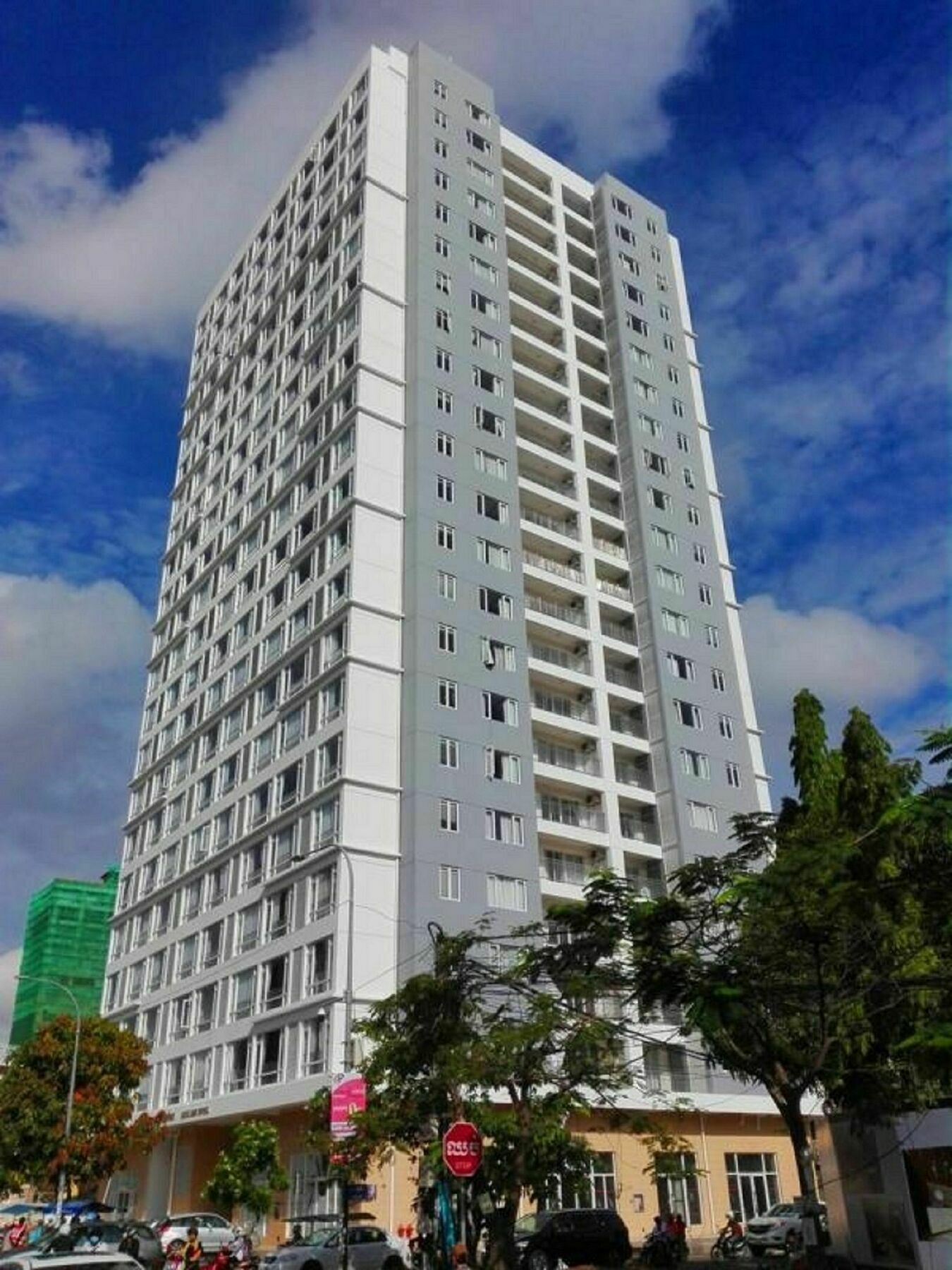 Eastland Hotel & Apartment Phnom Penh Extérieur photo