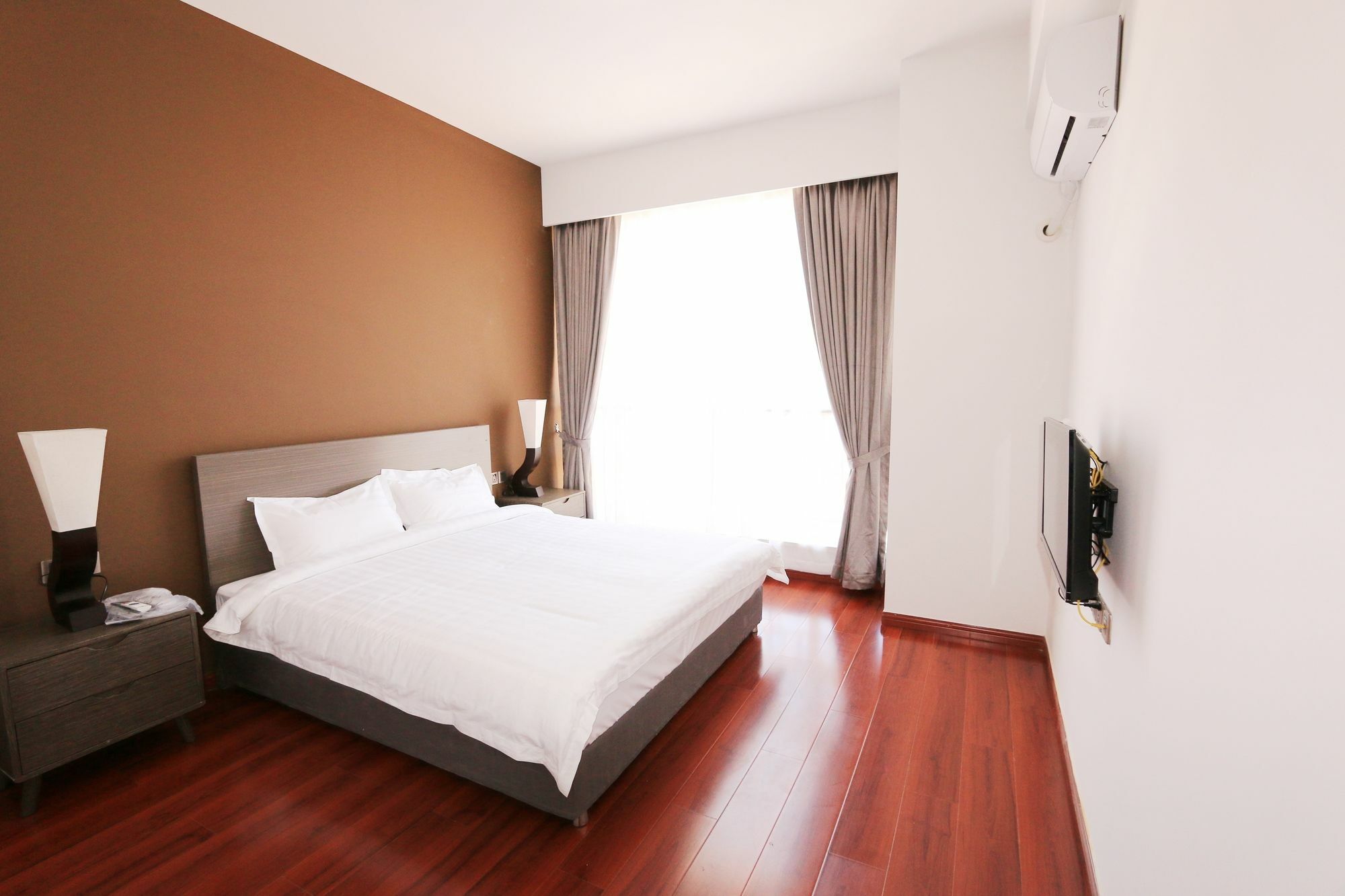 Eastland Hotel & Apartment Phnom Penh Extérieur photo