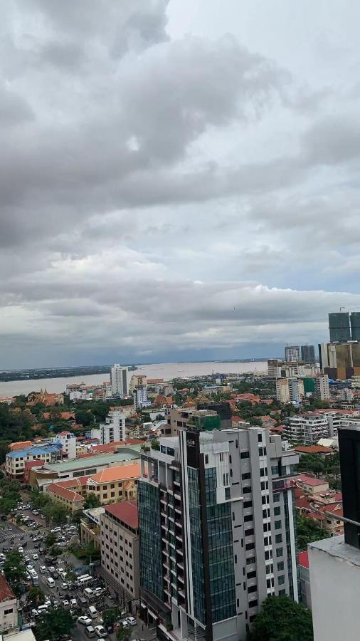 Eastland Hotel & Apartment Phnom Penh Extérieur photo
